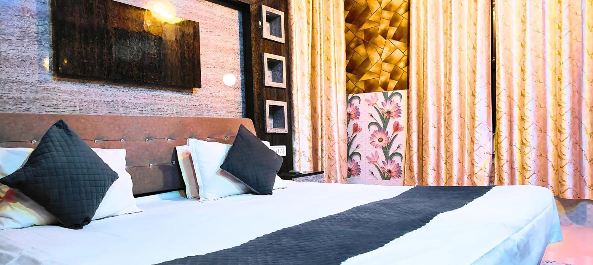 Ramayana Grand Hotel Ayodhya Exteriér fotografie