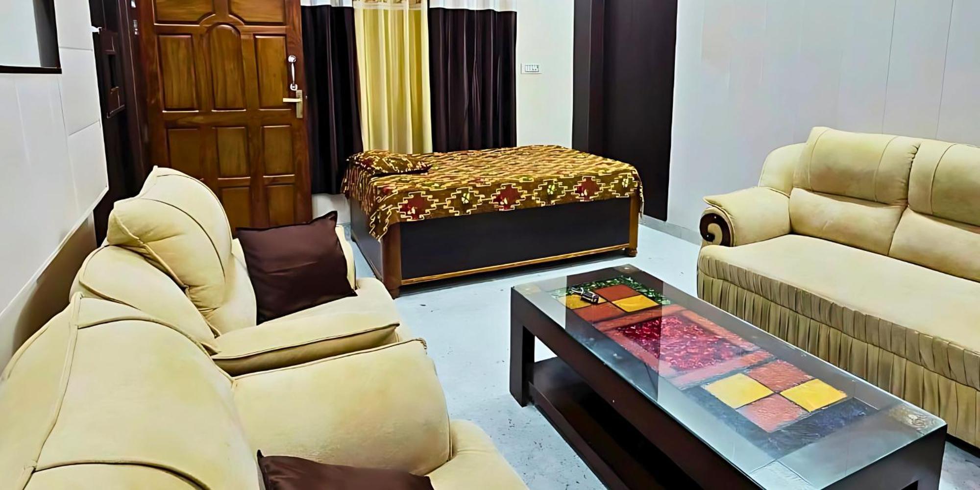 Ramayana Grand Hotel Ayodhya Exteriér fotografie